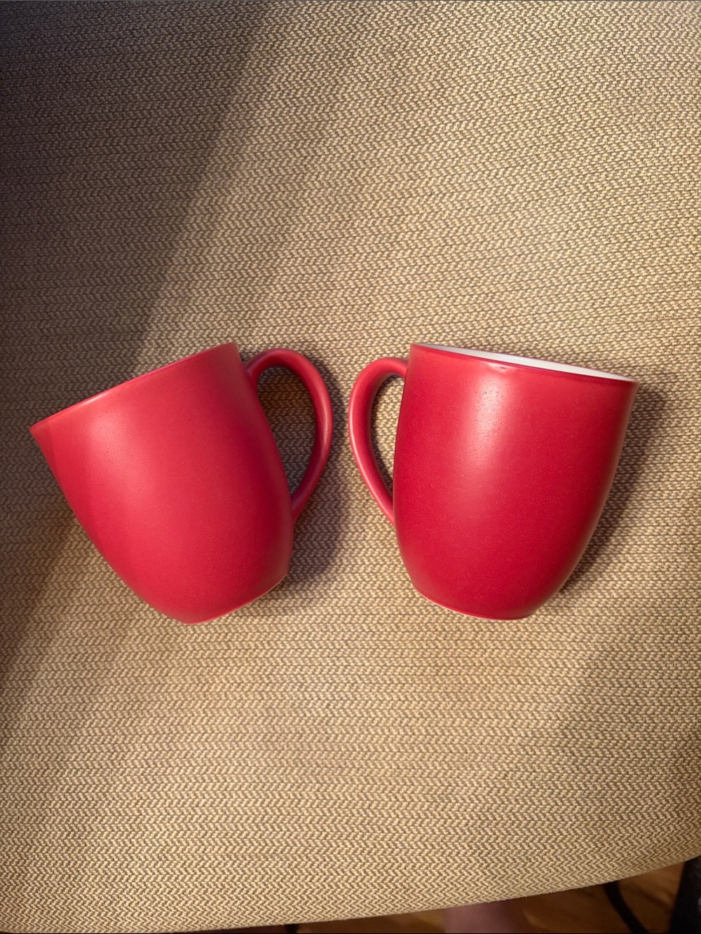 Noritake Colorwave Raspberry Red Tea Coffee Mugs Stoneware Set of 2 EUC